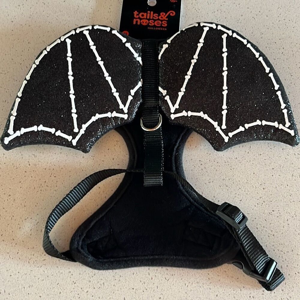 NWT Tails & Noses Halloween Dog Harness Wings Size M